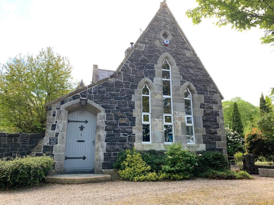 Вилла Old Schoolhouse, Galgorm Экстерьер фото
